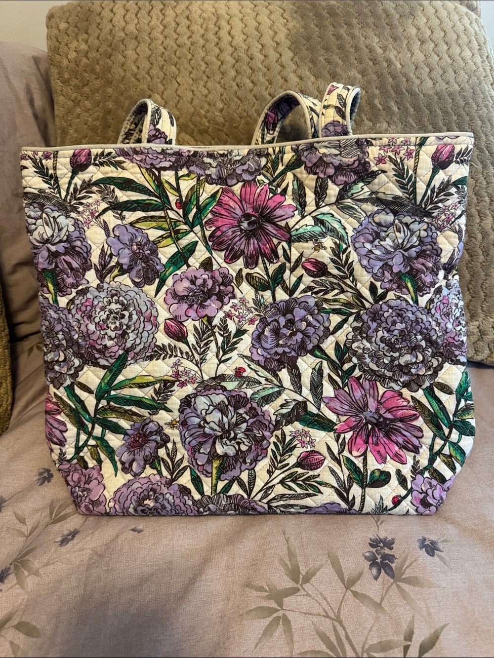 Vera Bradley tote in premium cotton 
13x15